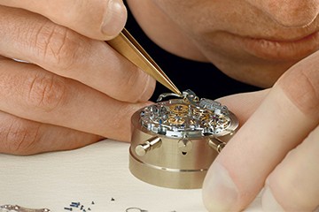 郑州欧米茄表换原装电池