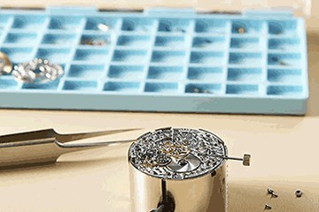 郑州欧米茄手表售后维修点位置